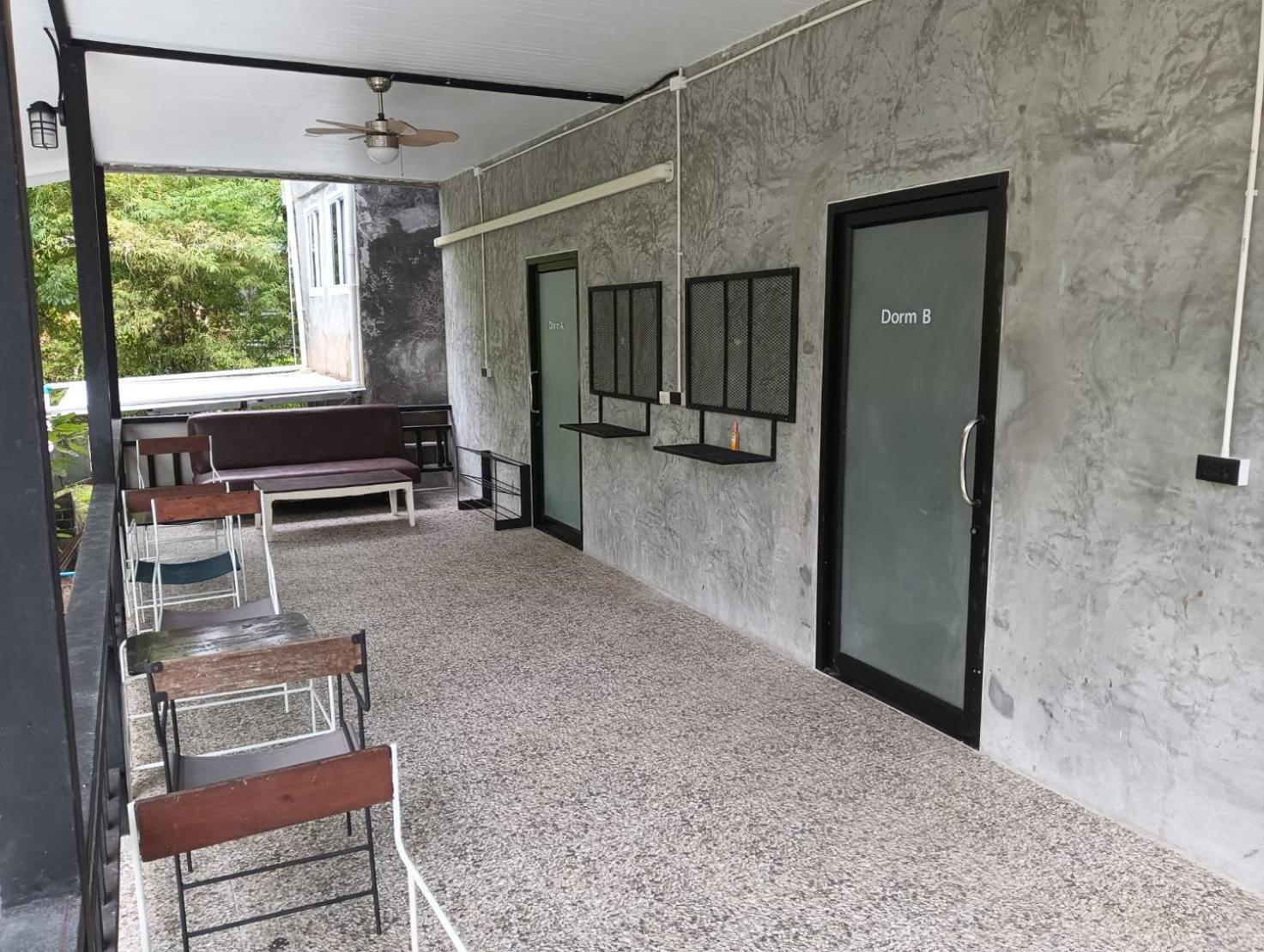 White Jail At Koh Tao Hostel 외부 사진
