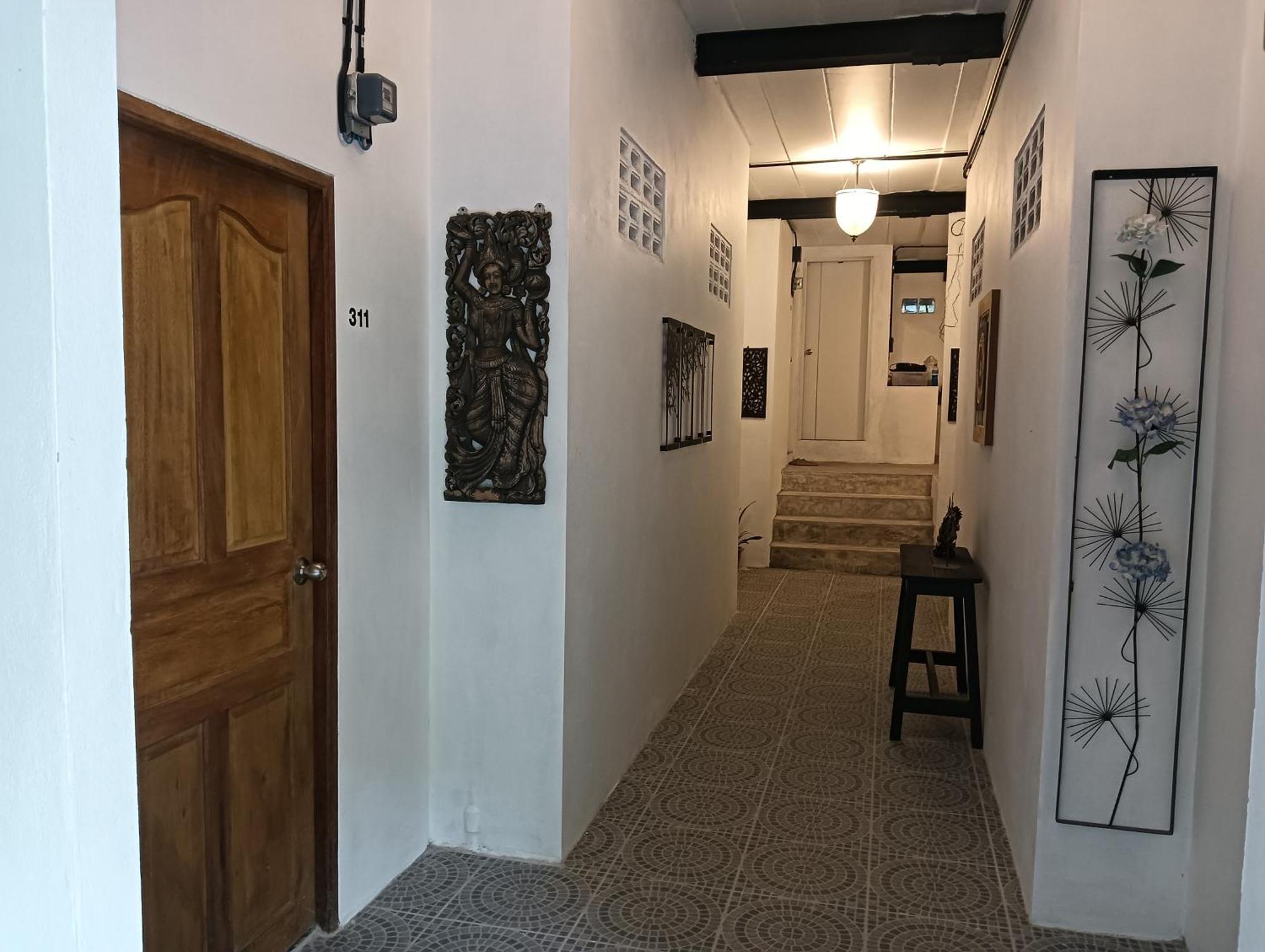 White Jail At Koh Tao Hostel 외부 사진