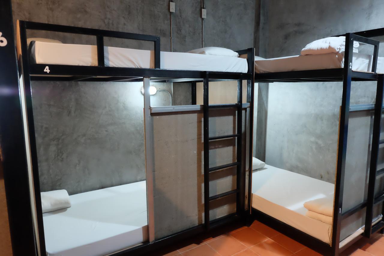 White Jail At Koh Tao Hostel 외부 사진